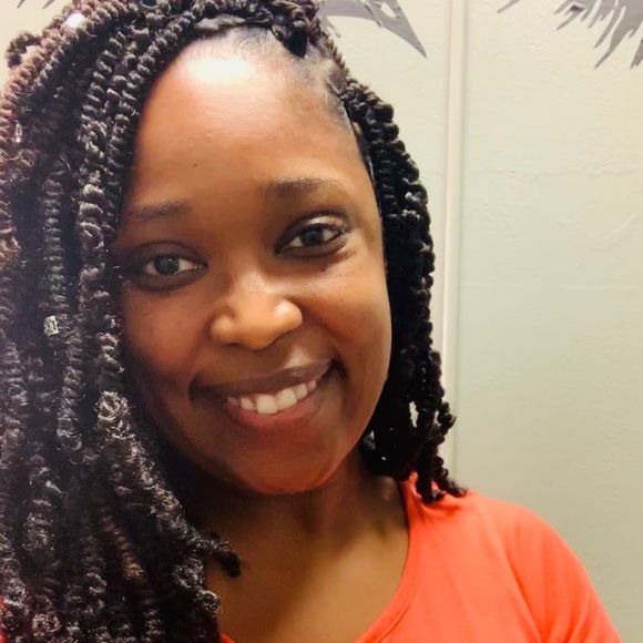 Meet your Posher, Tiffany - Picture 1 of 1